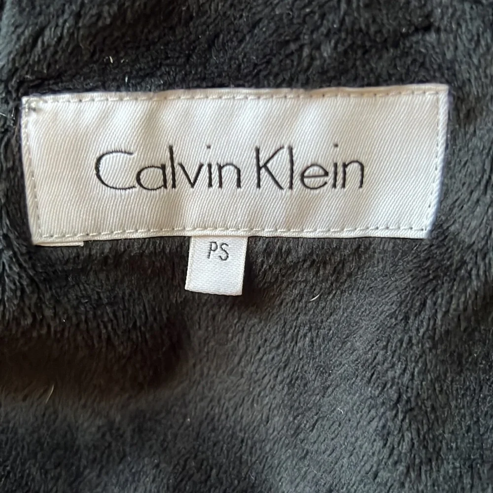 Calvin Klein Black Winter Jacket. Removable Hood, multiple pockets. - Picture 8 of 9